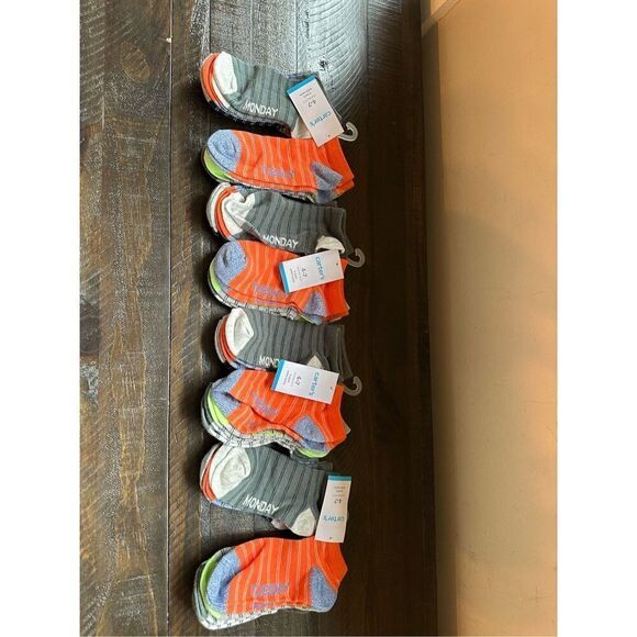 Carter’s days of the week ankle socks bundle of 4,6 packs 4–7 years - Picture 1 of 8